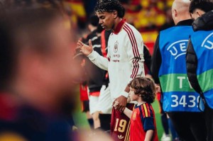 开云官网-西班牙球迷唱歧视穆斯林口号，亚马尔发文谴责种族歧视|埃及|拉米内·亚马尔|西班牙足球队|足球|世界杯_新浪体育_新浪新闻