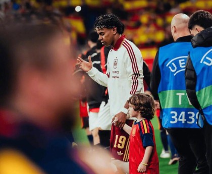 开云官网-西班牙球迷唱歧视穆斯林口号，亚马尔发文谴责种族歧视|埃及|拉米内·亚马尔|西班牙足球队|足球|世界杯_新浪体育_新浪新闻