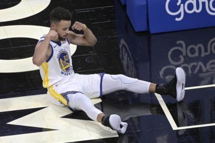 开云在线-科尔：库里非常成熟 他知道理想与现实的不同