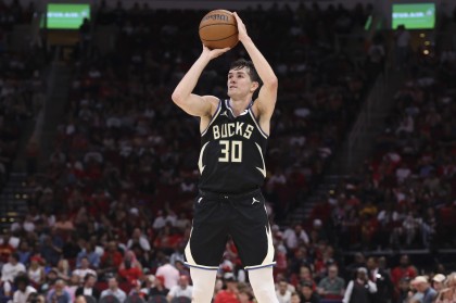 开云在线-双向合同！科马克·瑞安常规赛最后7场场均19.6分 3分命中率47.9%