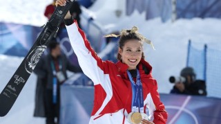 开云APP-“以前你们要她‘滚回中国’，真回去又骂，虚伪”|谷爱凌|冬奥会|美国|刘美贤|北京冬奥会_新浪体育_新浪新闻