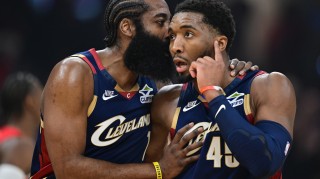 阿特金森：对手在上线封锁哈登&amp;米切尔接球 但我们仍需把球给他俩