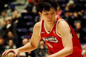 kaiyun-杨瀚森13+7+2+3帽5失误5犯规 难阻混音惜败湖人吞3连败