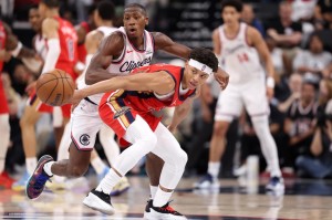 kaiyun-继续北伐！小卡复出23+3+5刷新纪录！打爆鹈鹕，快船锋线两大奇兵