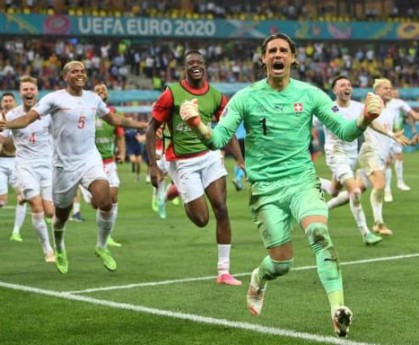 kaiyun-神奇！佐默成瑞士扑点英雄，他叫姆巴佩终结者！