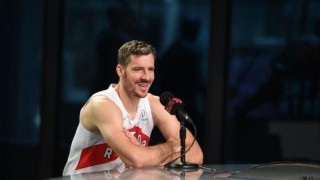 开云入口-德拉季奇：之前说错了话 现在我感受到了猛龙的爱