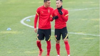 开云娱乐-吴曦：承担队长职责团结球队 做好40强赛困难准备